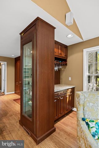 408 KINGS HWY, Moorestown, NJ 08057