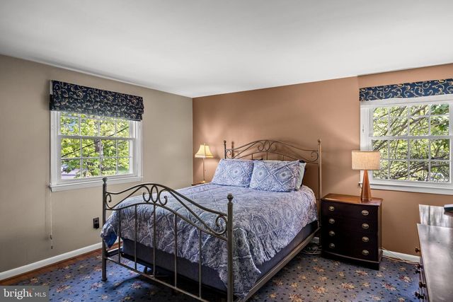 408 KINGS HWY, Moorestown, NJ 08057