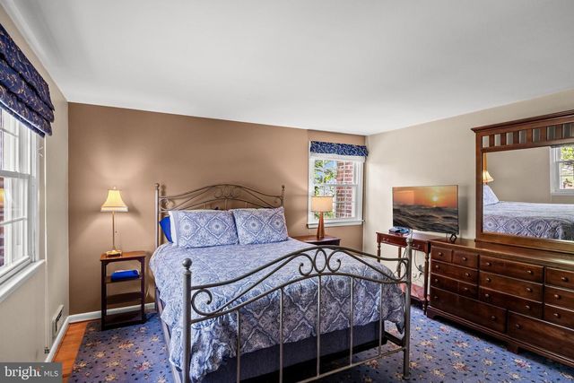 408 KINGS HWY, Moorestown, NJ 08057