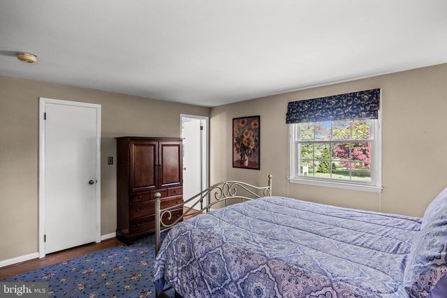 408 KINGS HWY, Moorestown, NJ 08057