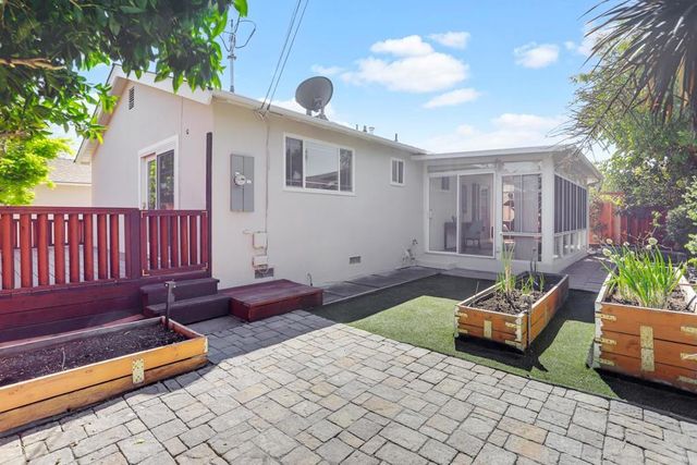 3003 Millar Avenue, Santa Clara, CA 95051