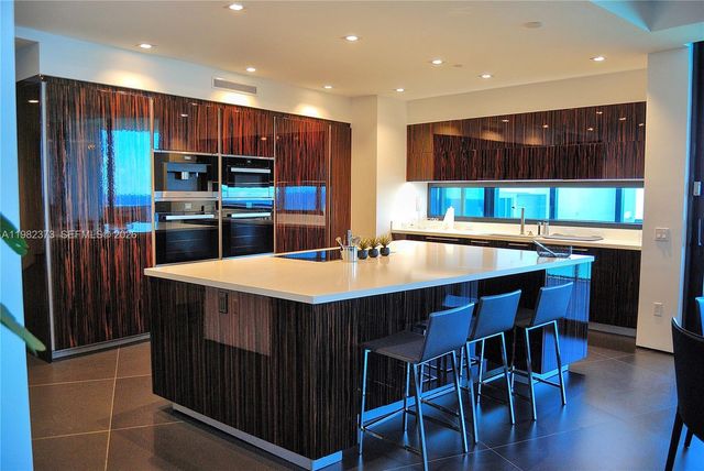 18555 Collins Ave. 3005, Sunny Isles Beach, FL 33160