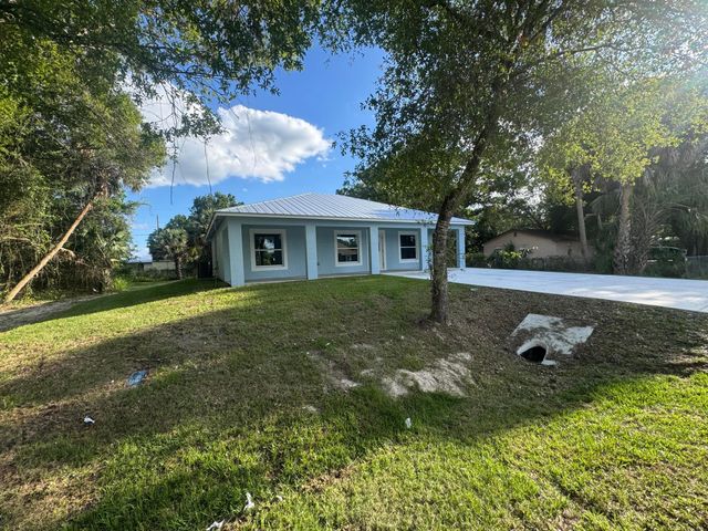 2432 NW 5th Street, Okeechobee, FL 34972