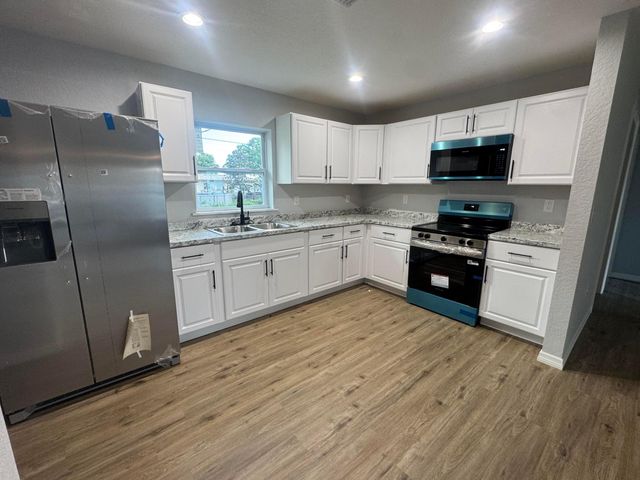 2432 NW 5th Street, Okeechobee, FL 34972