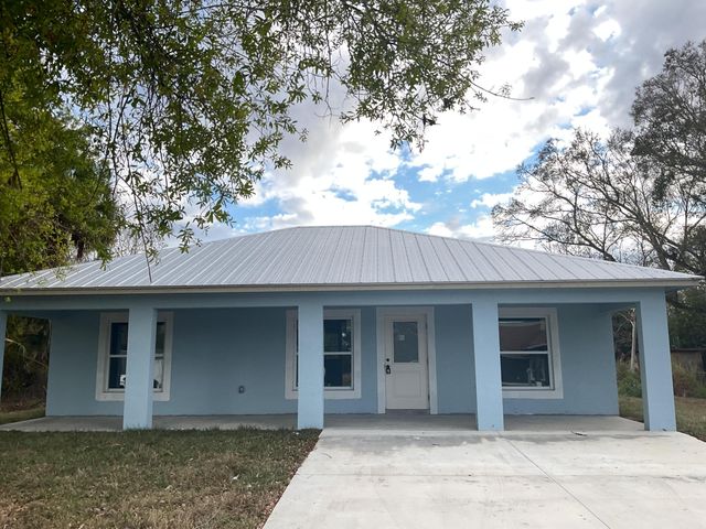 2432 NW 5th Street, Okeechobee, FL 34972