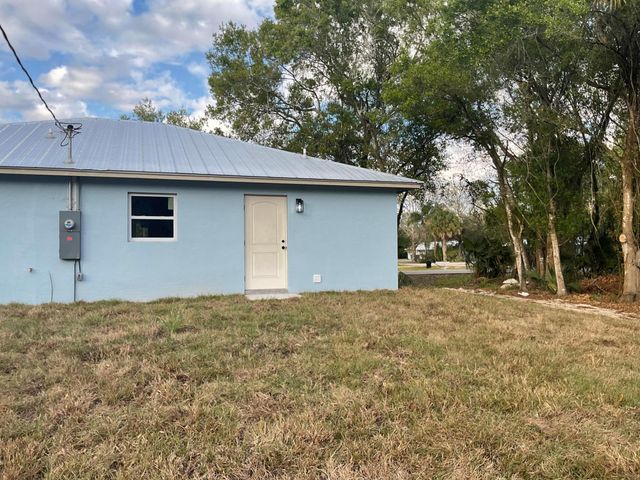 2432 NW 5th Street, Okeechobee, FL 34972