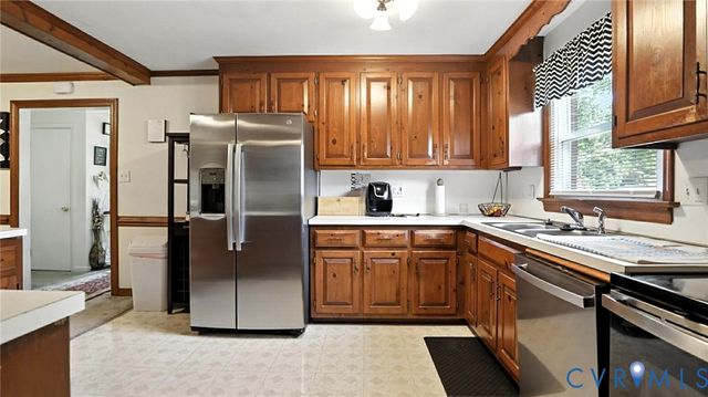 3913 Fenwick St, Richmond, VA 23222