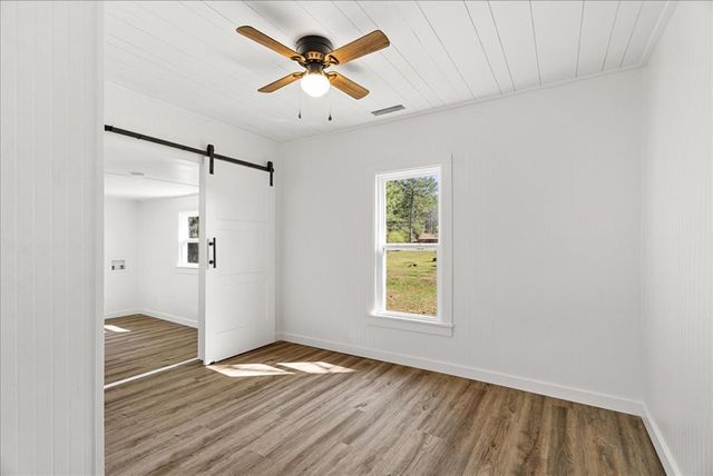 110 S Sitton Road, Chatsworth, GA 30705