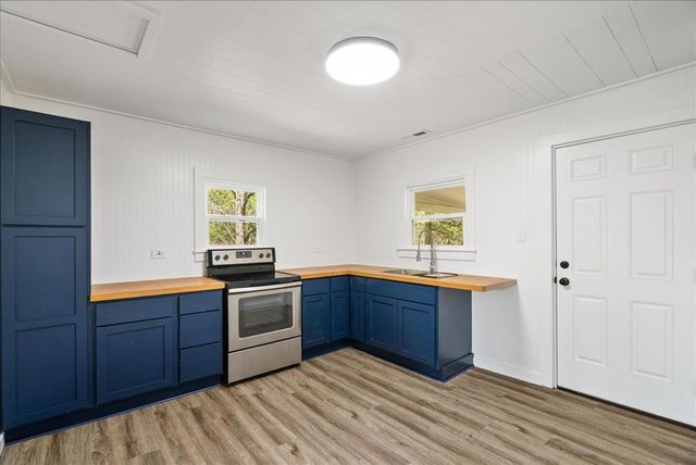 110 S Sitton Road, Chatsworth, GA 30705