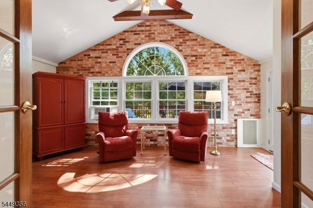 366 Vosseller Ave, Bound Brook Boro, NJ 08805