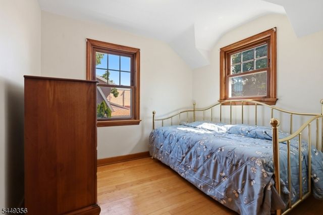 366 Vosseller Ave, Bound Brook Boro, NJ 08805