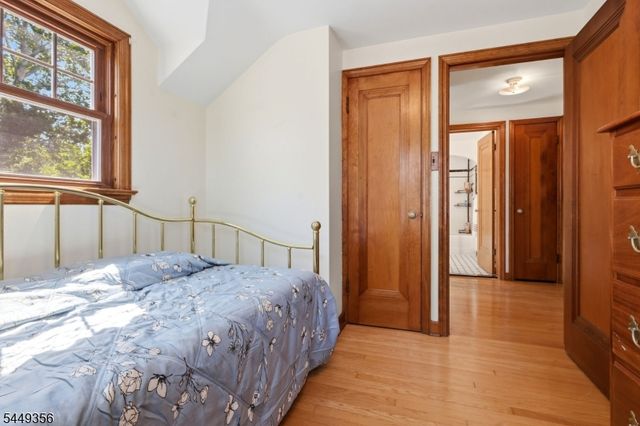 366 Vosseller Ave, Bound Brook Boro, NJ 08805