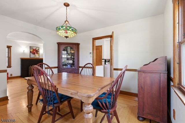 366 Vosseller Ave, Bound Brook Boro, NJ 08805