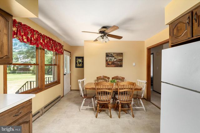 6 ELEANOR DR, Wrightstown, NJ 08562
