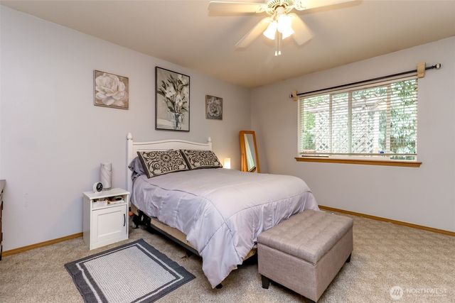 2109 22nd Street SE, Puyallup, WA 98372