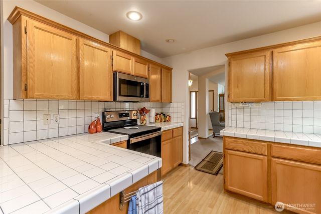 2109 22nd Street SE, Puyallup, WA 98372