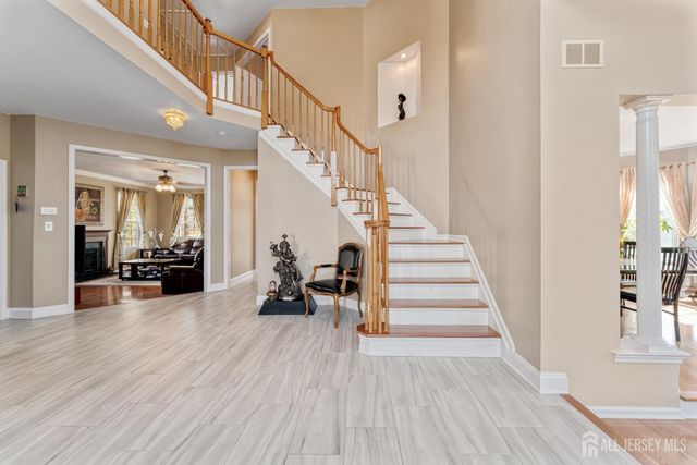 15 Arbutus Way, Middlesex, NJ 08852