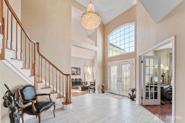 15 Arbutus Way, Middlesex, NJ 08852