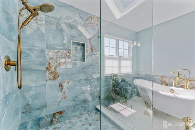 15 Arbutus Way, Middlesex, NJ 08852