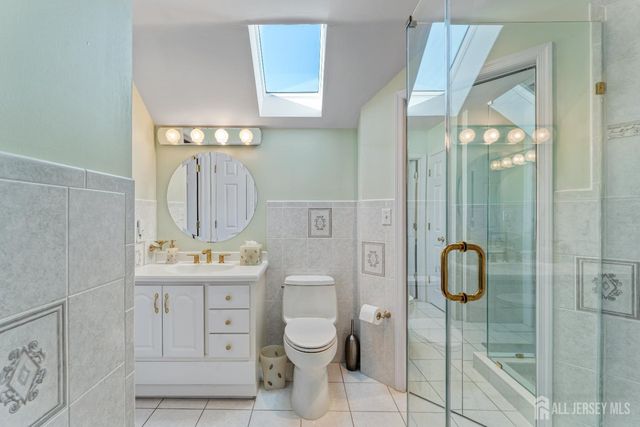 15 Arbutus Way, Middlesex, NJ 08852