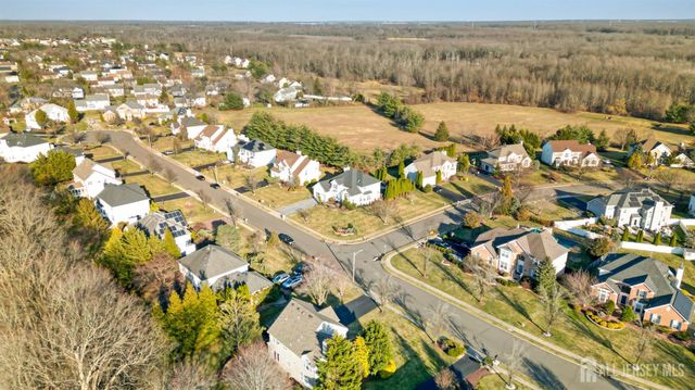 15 Arbutus Way, Middlesex, NJ 08852