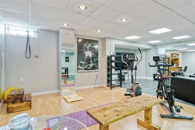 15 Arbutus Way, Middlesex, NJ 08852