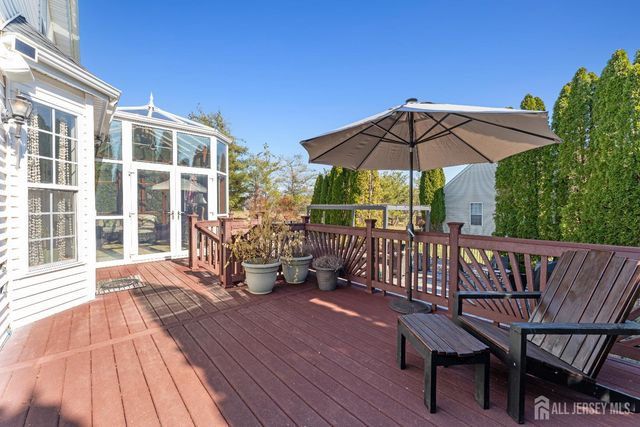 15 Arbutus Way, Middlesex, NJ 08852