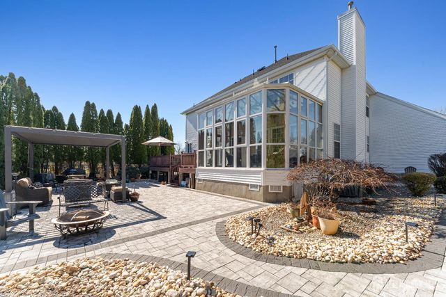 15 Arbutus Way, Middlesex, NJ 08852