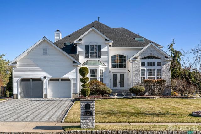 15 Arbutus Way, Middlesex, NJ 08852