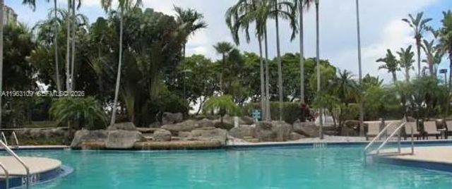 3300 NE 192nd St 510, Aventura, FL 33180