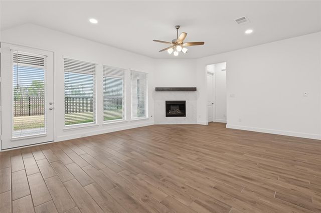 1132 Beals Creek Street, Conroe, TX 77304