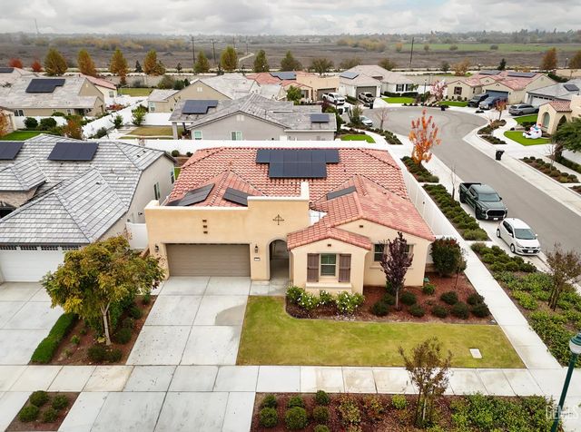 14704 Coyle Circle, Bakersfield, CA 93311