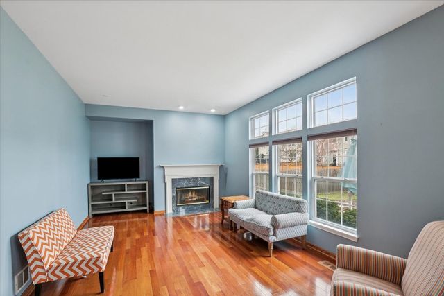 1208 Shetland Drive, Mundelein, IL 60060