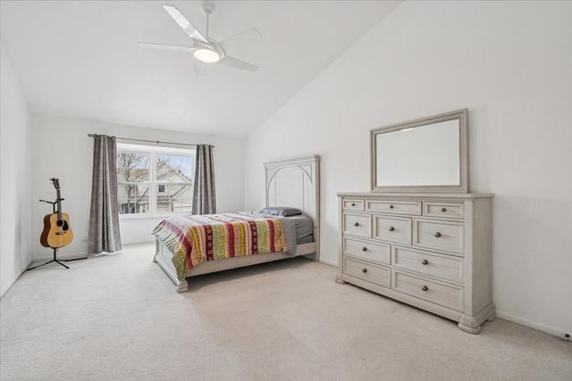 1208 Shetland Drive, Mundelein, IL 60060