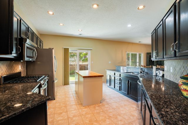 4004 ARAPAHOE Avenue NW, Albuquerque, NM 87114