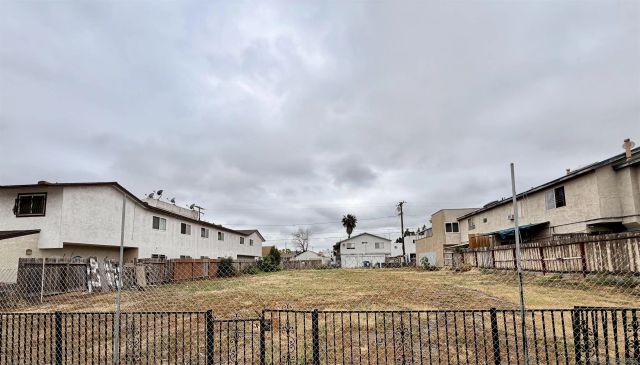 4230 45th St 32-34, San Diego, CA 92115