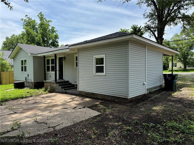 664 Broadway Avenue, Booneville, AR 72927