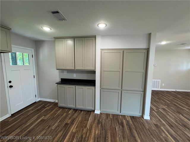 664 Broadway Avenue, Booneville, AR 72927