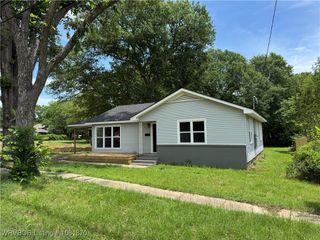 664 Broadway Avenue, Booneville, AR 72927