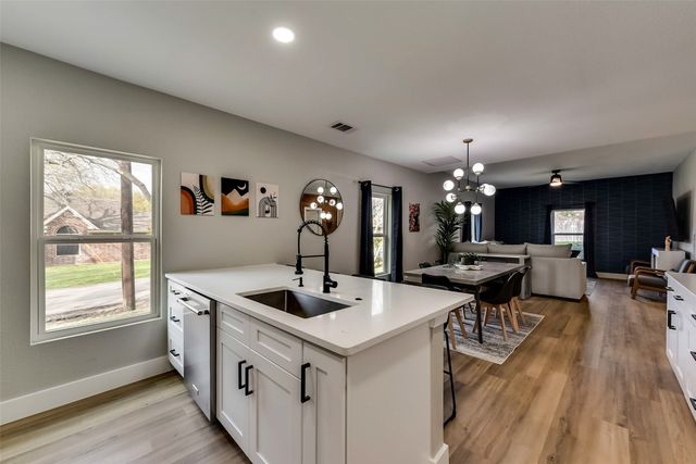 807 Florence Street, Mckinney, TX 75069