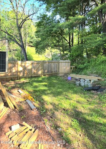 324 1st Avenue, Kingston, NY 12401
