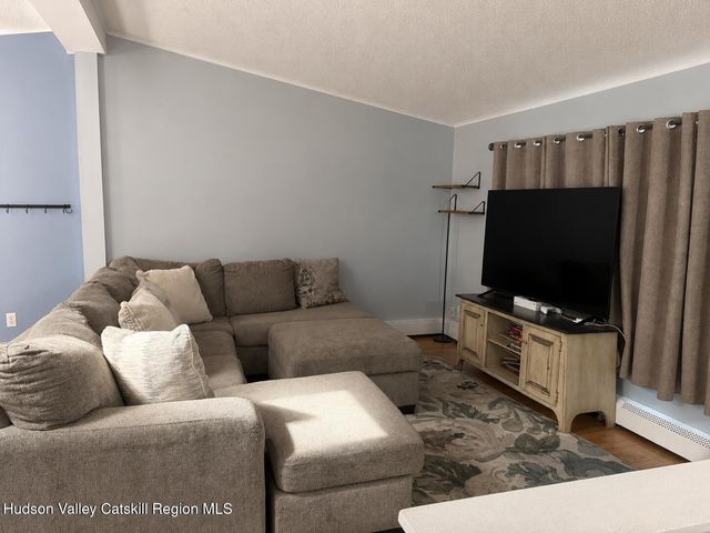 324 1st Avenue, Kingston, NY 12401