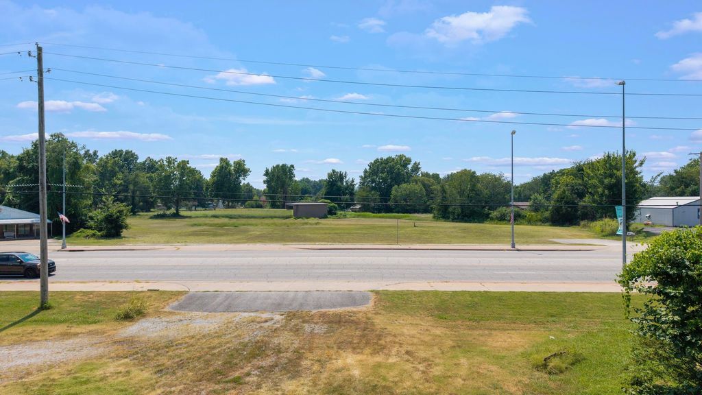 5530 US-59, Grove, OK 74344