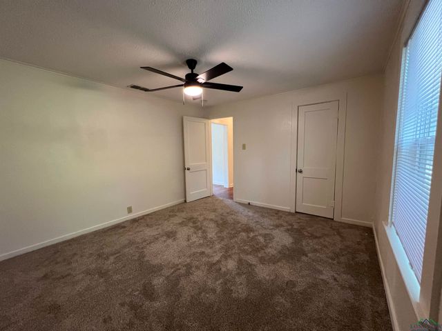 302 Birdie Place, Longview, TX 75604