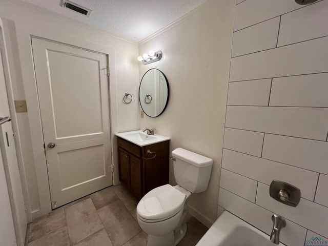 302 Birdie Place, Longview, TX 75604