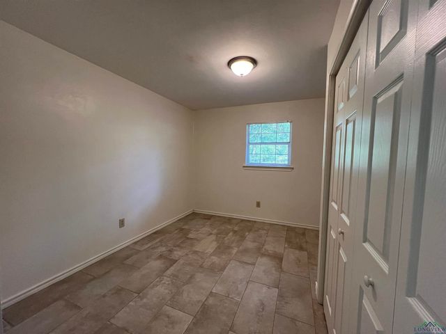 302 Birdie Place, Longview, TX 75604