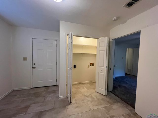 302 Birdie Place, Longview, TX 75604