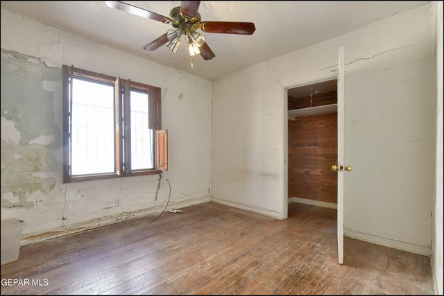 1104 Moore Street, El Paso, TX 79902