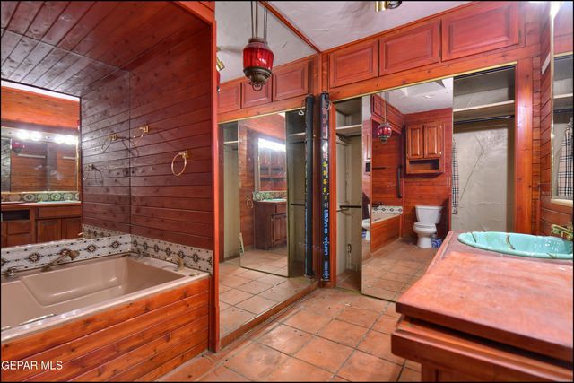 1104 Moore Street, El Paso, TX 79902