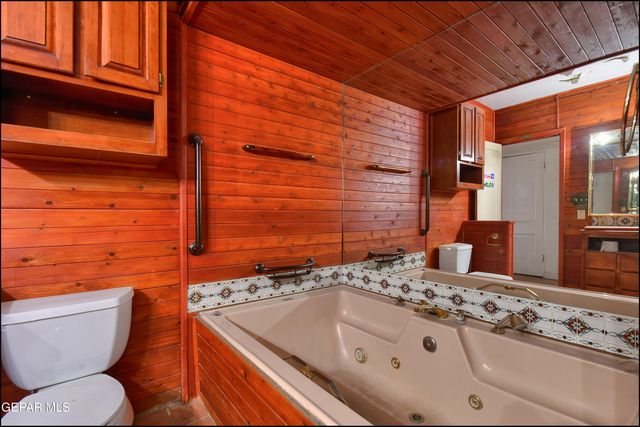 1104 Moore Street, El Paso, TX 79902